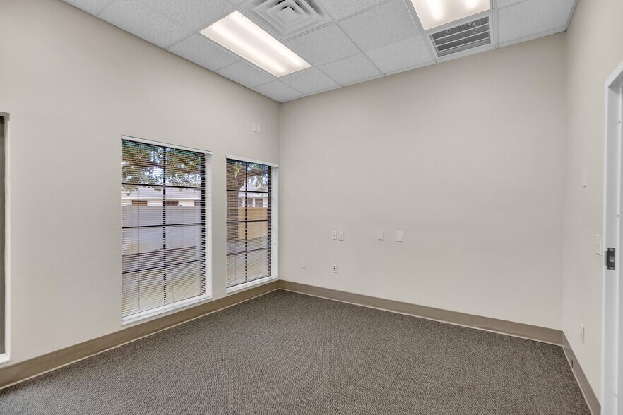 More Photos Of 1260 37th St, Vero Beach Medical For Lease