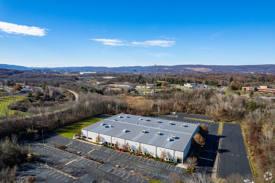 More Photos Of 600 Lasley Ave, Wilkes Barre Light Manufacturing For Lease