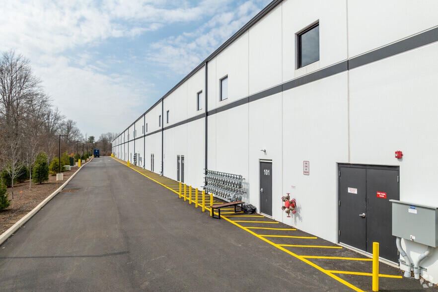 More Photos Of 315 Roycefield Rd, Hillsborough Warehouse For Lease