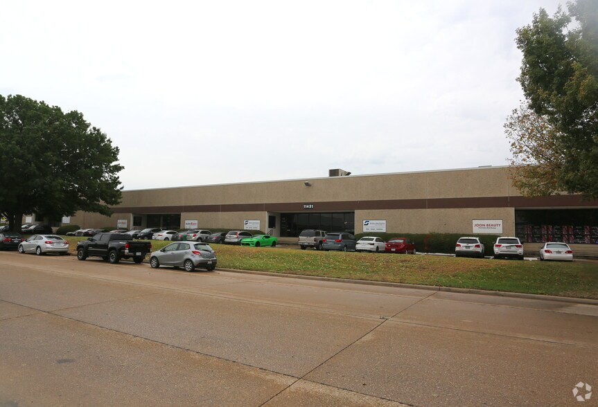 Primary Photo Of 11431 Ferrell Dr, Farmers Branch Warehouse For Lease