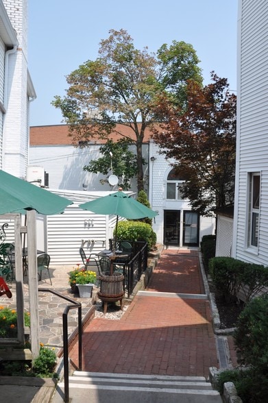 Primary Photo Of 64R Main St, New Canaan Office For Lease