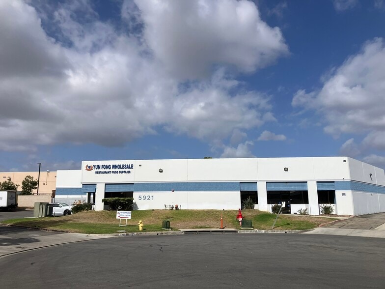 More Photos Of 5921-5923 Lakeshore Dr, Cypress Warehouse For Sale