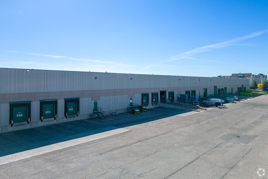 More Photos Of 2730 39th Ave NE, Calgary Warehouse For Lease
