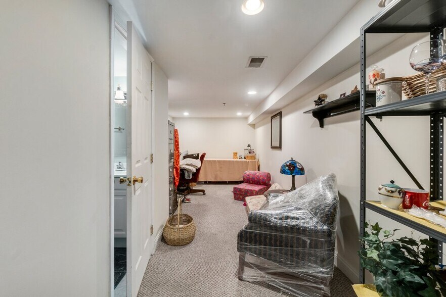 More Photos Of 1133 Light St, Baltimore Storefront Retail Office For Sale