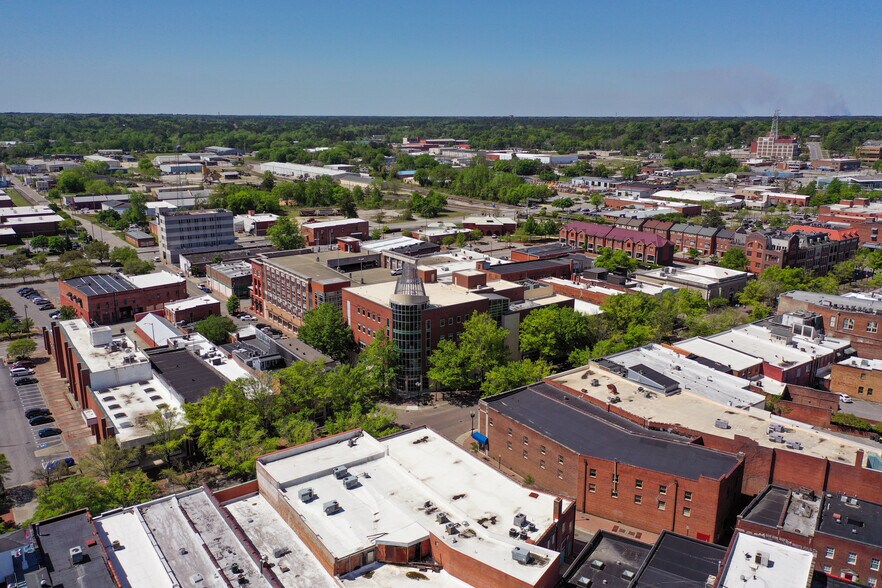 More Photos Of 201 Hay St, Fayetteville Office For Lease