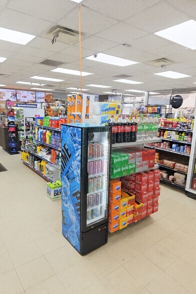 More Photos Of 1272 Loop 304 E, Crockett General Retail For Sale