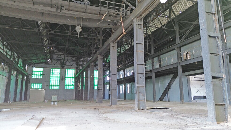 More Photos Of 1844-1846 W Sedgley Ave, Philadelphia Manufacturing For Lease