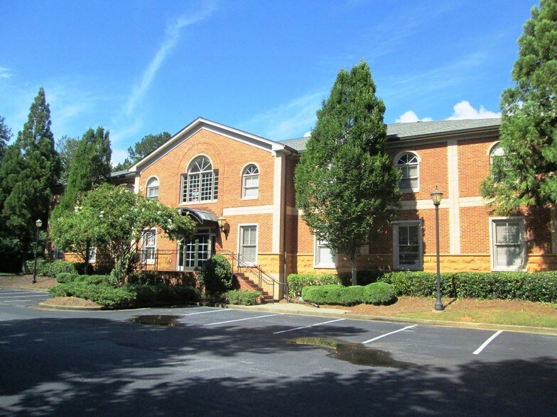 More Photos Of 4080 McGinnis Ferry Rd, Alpharetta Office For Lease