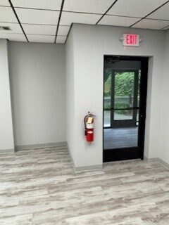 More Photos Of 189 Main Rd, Riverhead Medical For Lease