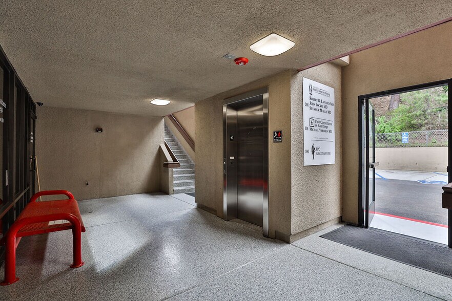 More Photos Of 7051 Alvarado Rd, La Mesa Medical For Sale