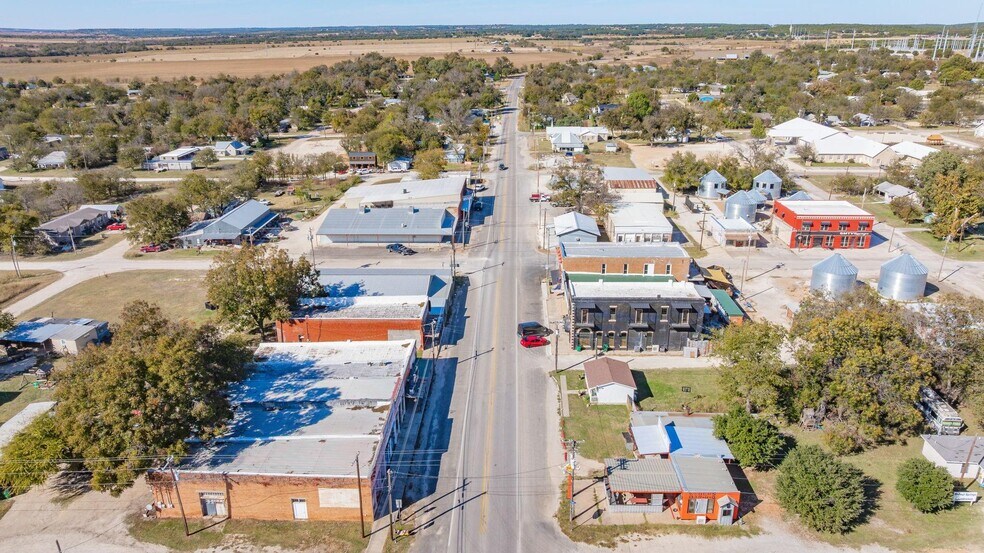 More Photos Of 4153 3rd St, Walnut Springs General Retail For Sale