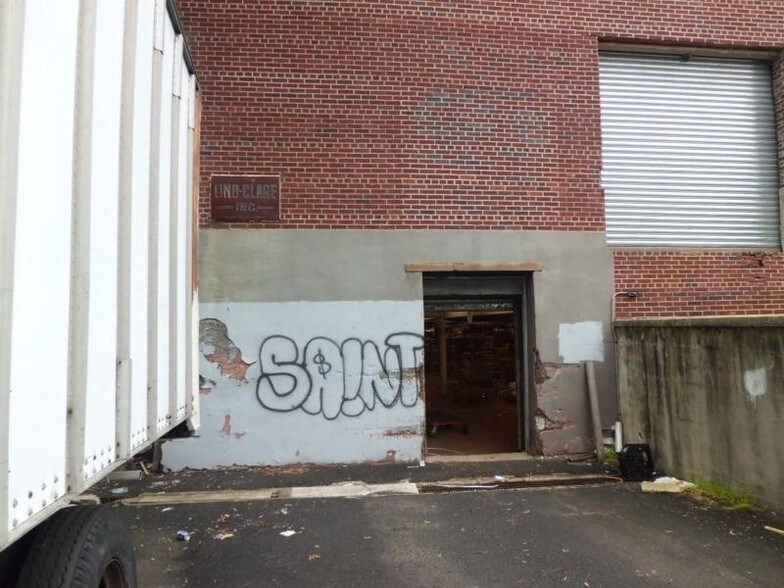 More Photos Of 24 Sheridan Ave, Clifton Warehouse For Sale
