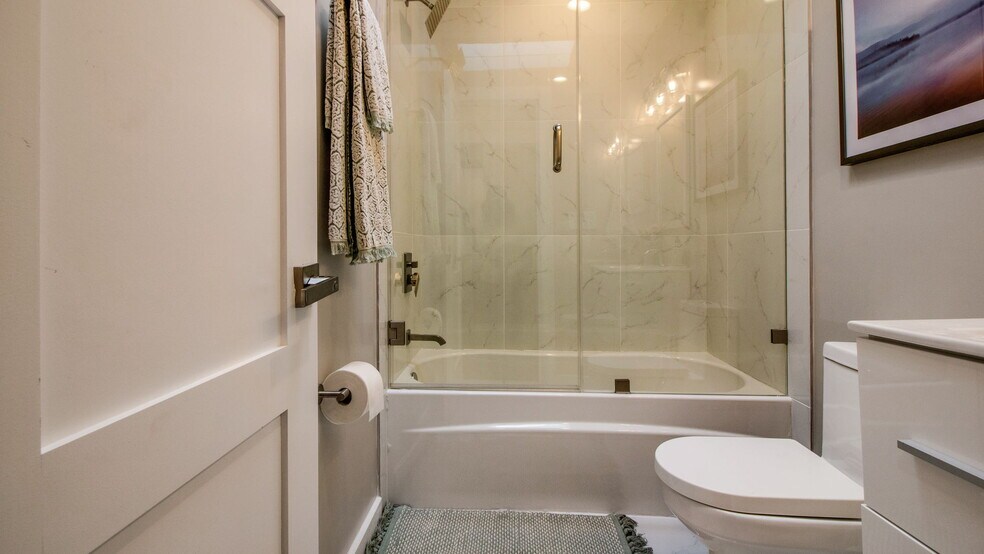 More Photos Of 1414-1416 Pennsylvania Ave SE, Washington Apartments For Sale