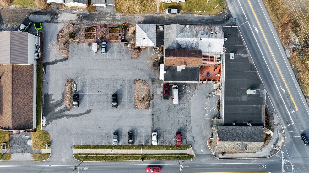 More Photos Of 2701-2703 Horseshoe Pike, Palmyra General Retail For Sale