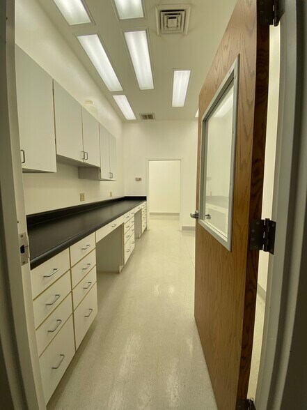 More Photos Of 1419 Chapman Hwy, Sevierville Light Distribution For Lease