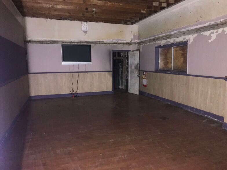 More Photos Of 744 El Camino Real, South San Francisco Restaurant For Lease