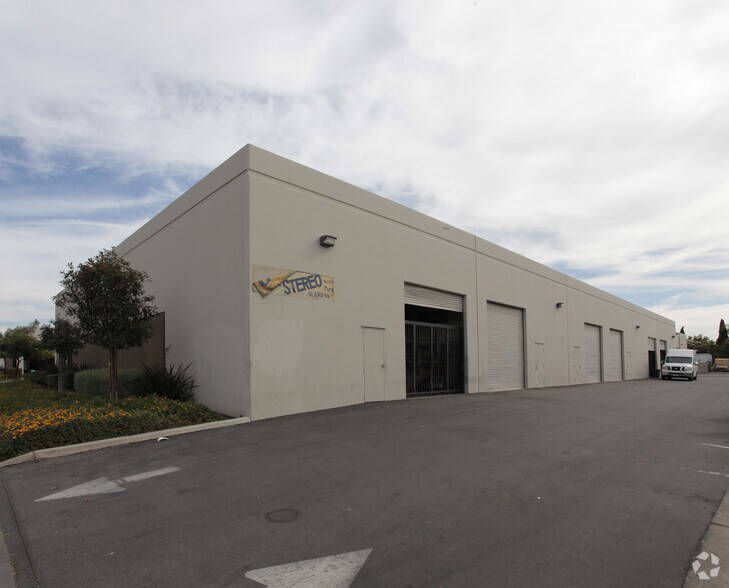 More Photos Of 12610 WESTMINSTER Ave, Garden Grove Light Manufacturing For Lease