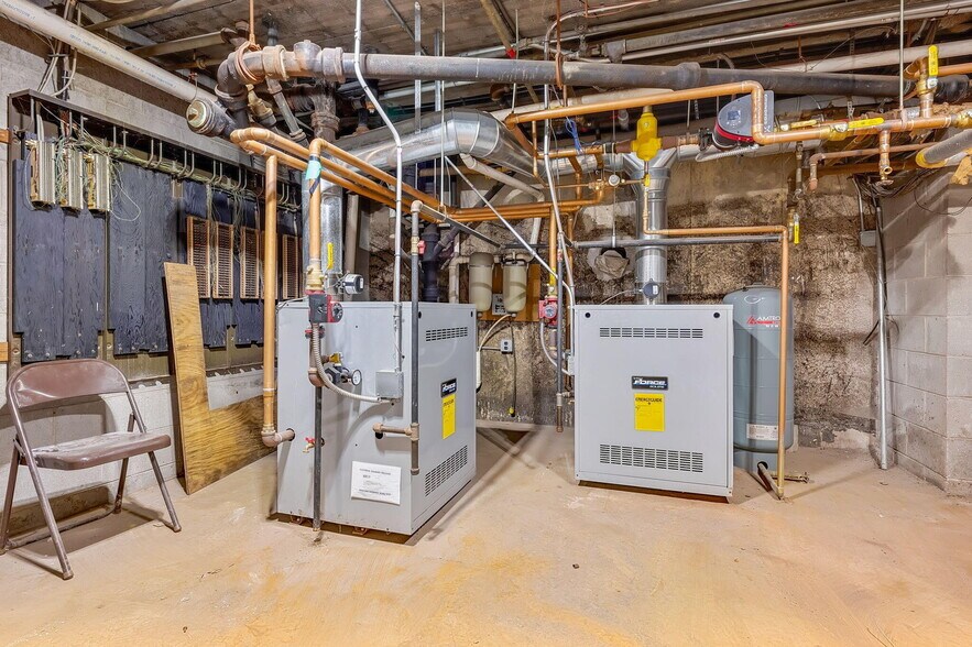 More Photos Of 3500 N Sherman Blvd, Milwaukee Loft Creative Space For Sale