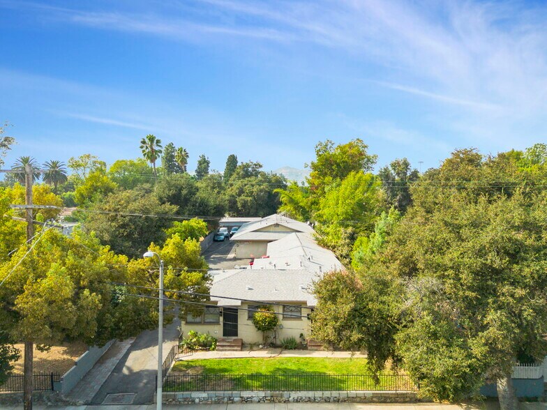 More Photos Of 965 N Summit Ave, Pasadena Apartments For Sale