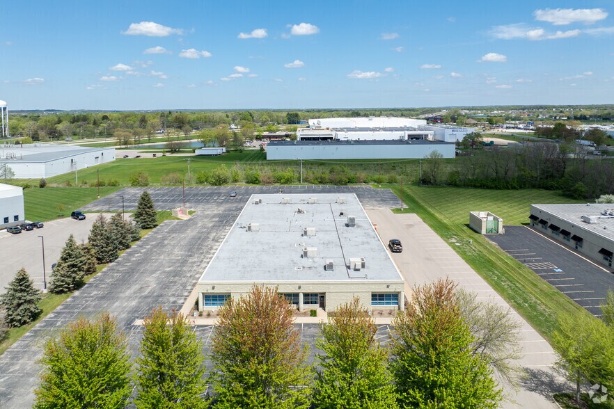 More Photos Of 9942 N Alpine Rd, Machesney Park Light Distribution For Lease