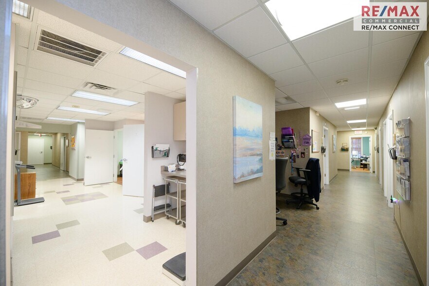 More Photos Of 401 Oyster Point Rd, Newport News Medical For Sale