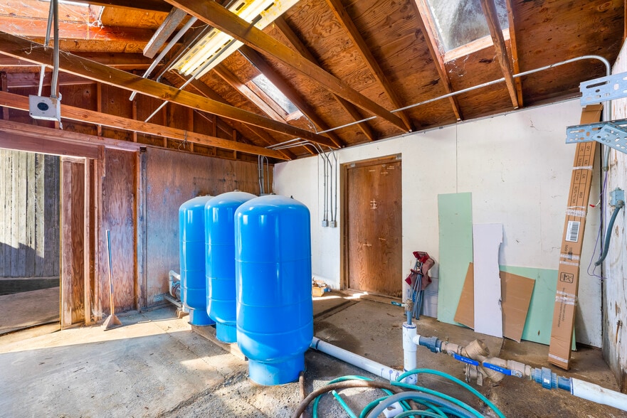 More Photos Of 2208 Olivet Rd, Santa Rosa Industrial For Sale