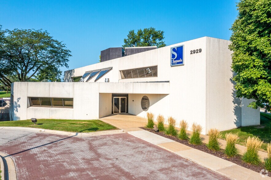 Primary Photo Of 2929 Westown Pky, West Des Moines Office For Lease