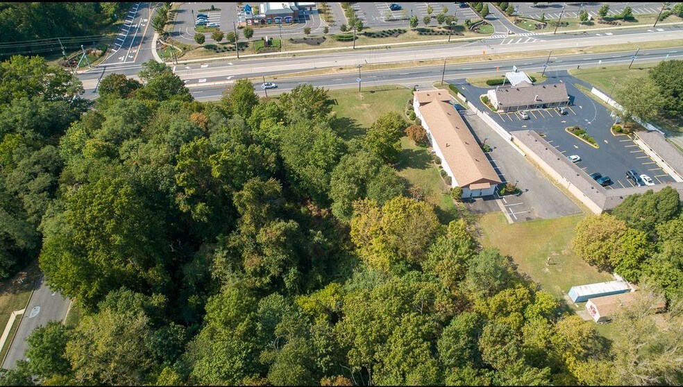 More Photos Of 133 Route 130, Bordentown Freestanding For Sale