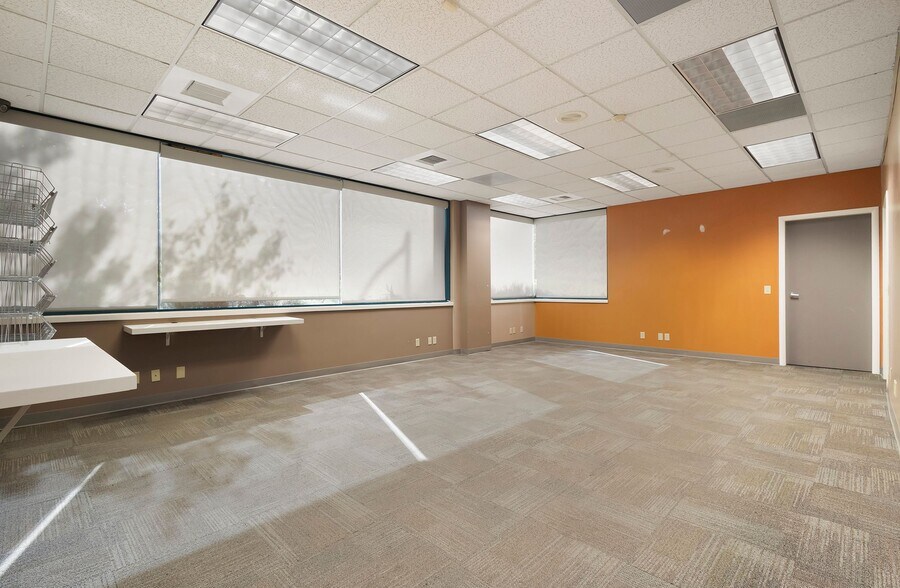 More Photos Of 500 W East Ave, Chico Office For Sale