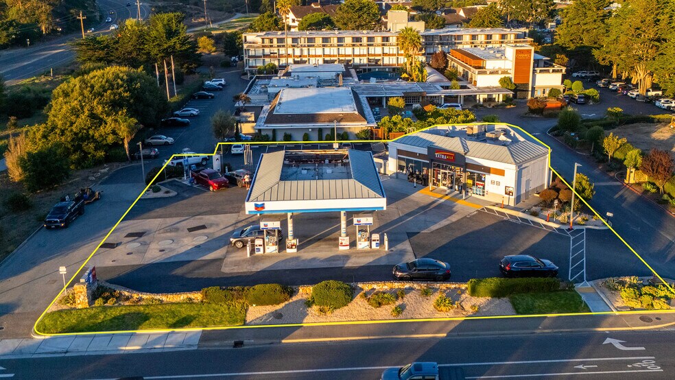 More Photos Of 3645 Rio Rd, Carmel Service Station For Sale