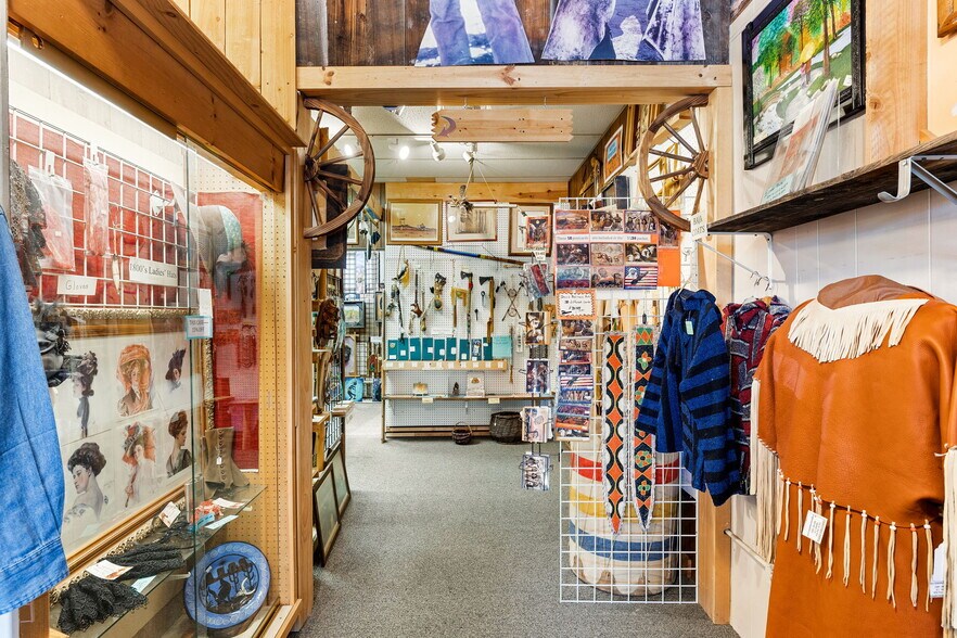 More Photos Of 135 N 2nd Ave, Upland Storefront For Lease