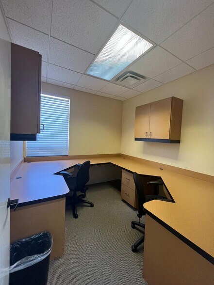 More Photos Of 1314 E Venice Ave, Venice Medical For Sale