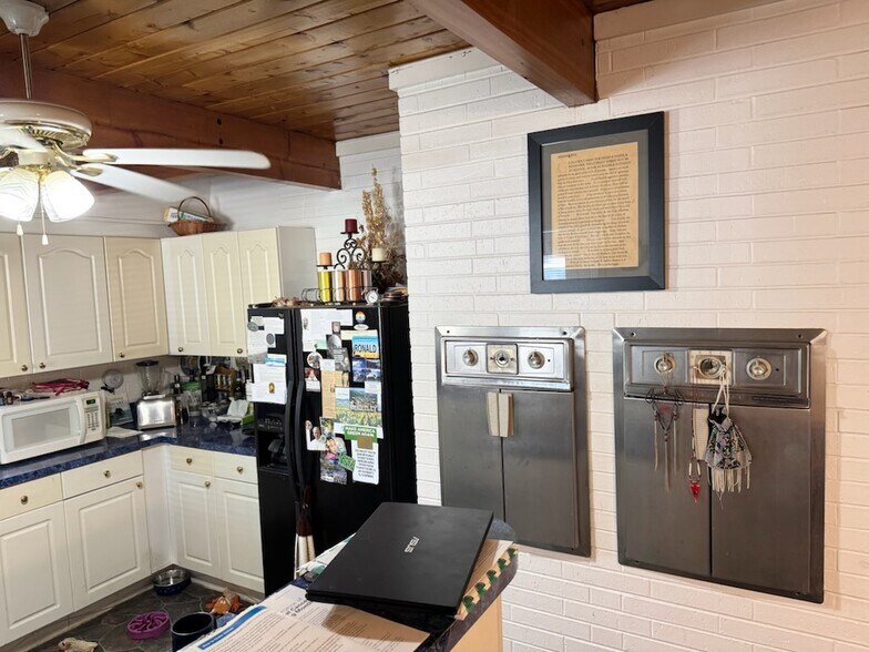 More Photos Of , McCook Unknown For Sale