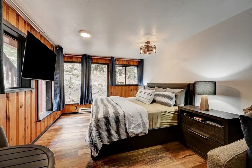 More Photos Of 3303 Chicago Creek Rd, Idaho Springs Hotel For Sale