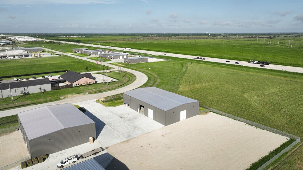 More Photos Of 8490 Industrial Pky, Beaumont Industrial For Lease