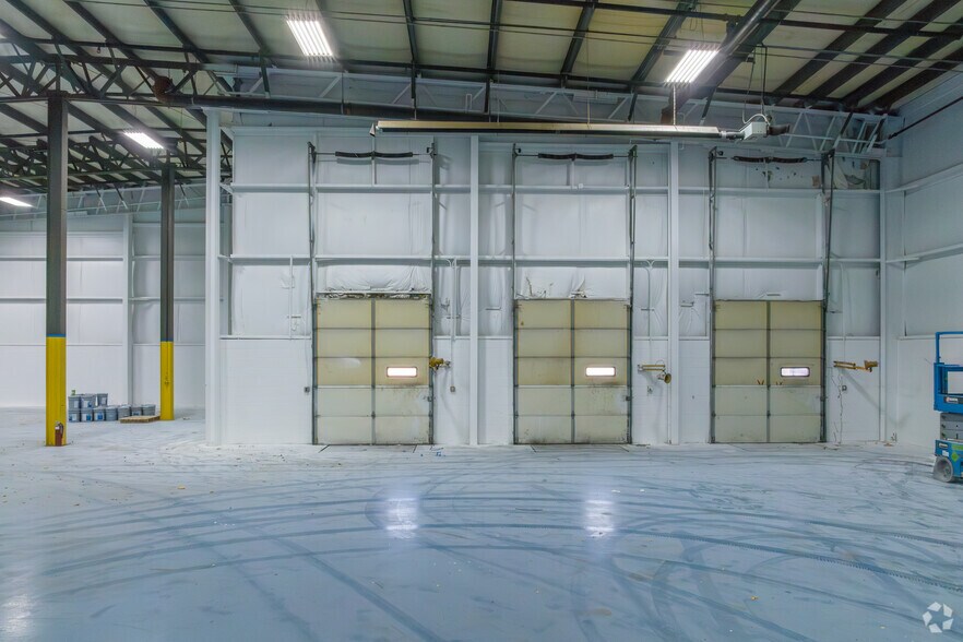 More Photos Of 8400 Ronda Dr, Canton Warehouse For Lease