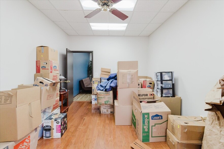 More Photos Of 611 Druid Rd E, Clearwater Office For Sale