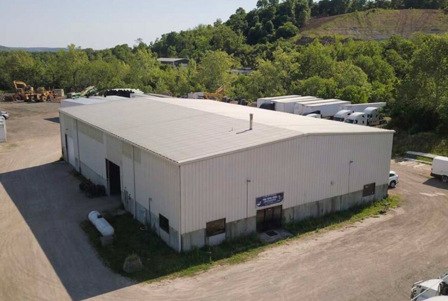 More Photos Of 11111 Guard Ln, North Bend Manufacturing For Lease