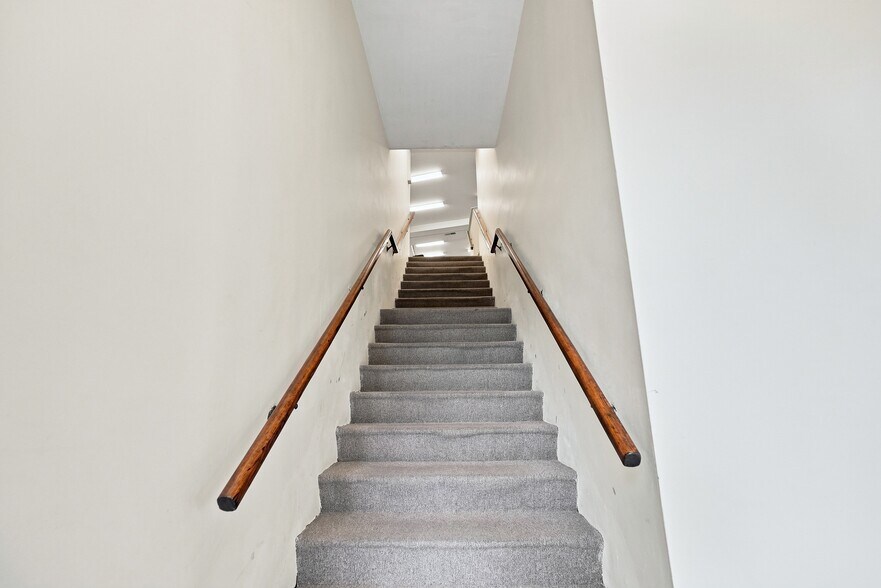 More Photos Of 3506 Memorial Ave, Lynchburg Office For Sale