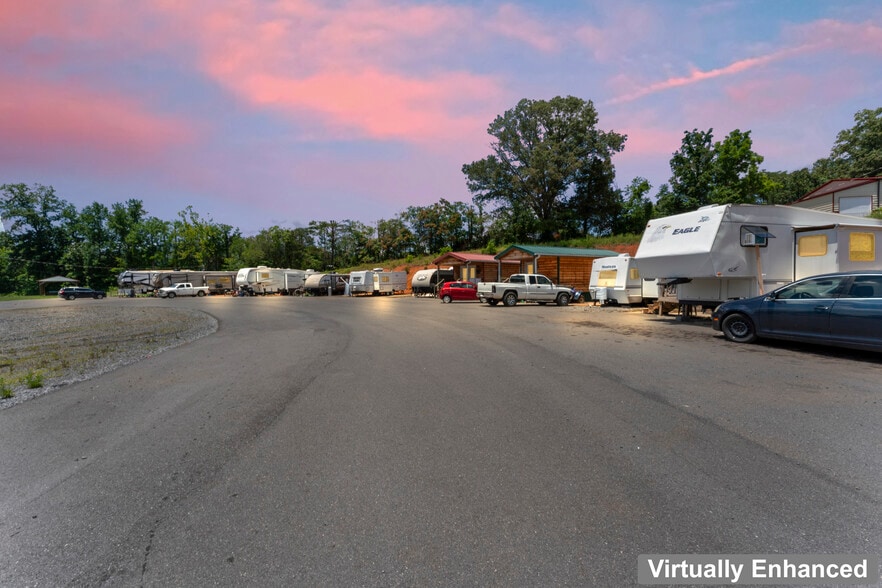 More Photos Of 104 Circle Rd, Newport Manufactured Housing Mobile Home Park For Sale