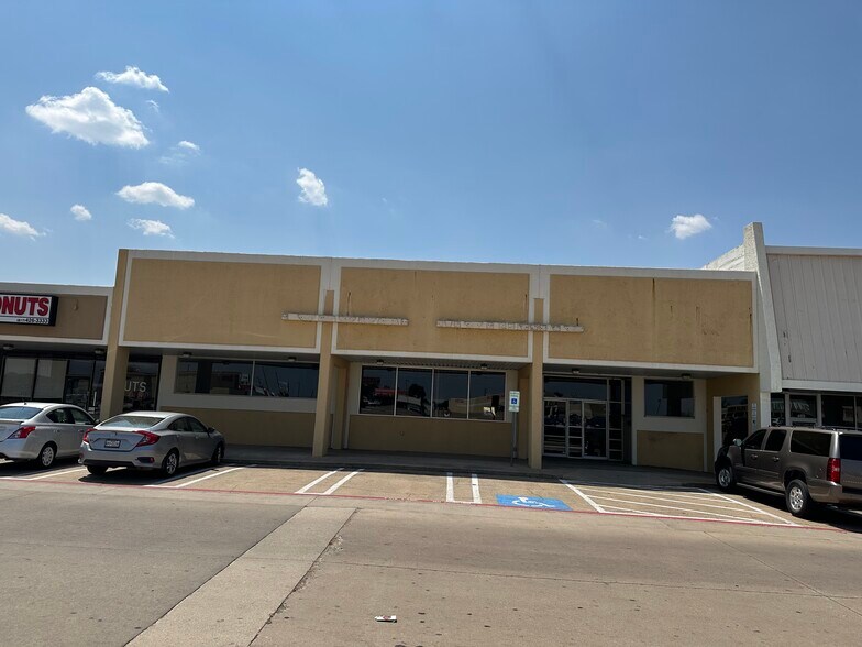 More Photos Of 550-682 SW Wilshire Blvd, Burleson Unknown For Lease