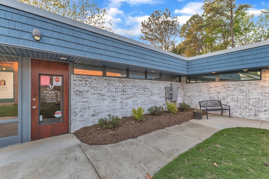 More Photos Of 141 E Main St, Youngsville Medical For Sale