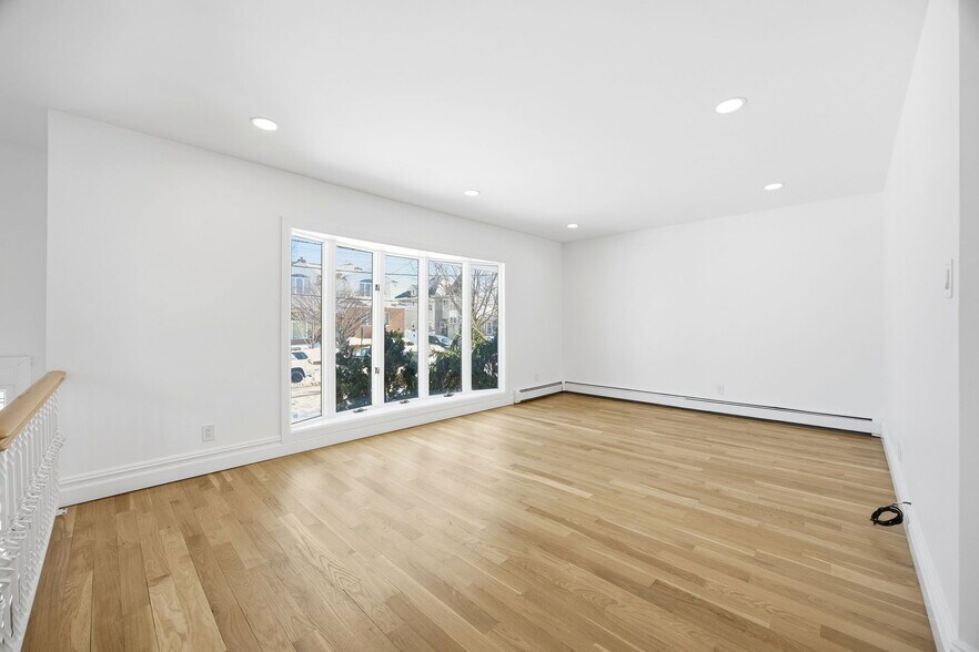 More Photos Of 158-10 95th St, Howard Beach Multifamily For Sale