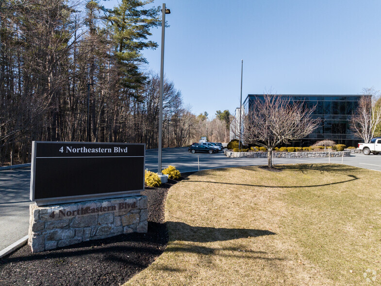 Primary Photo Of 4 Northeastern Blvd, Salem Medical For Lease