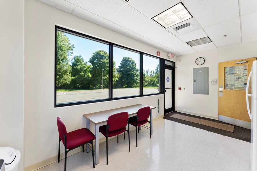 More Photos Of 265 Benton Dr, East Longmeadow Medical For Sale