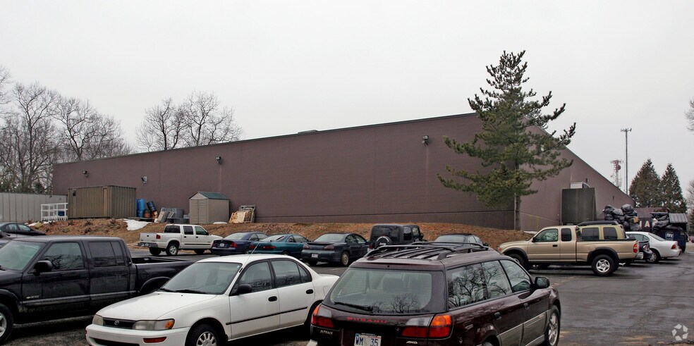 More Photos Of 1538 S County Trl, East Greenwich Manufacturing For Lease