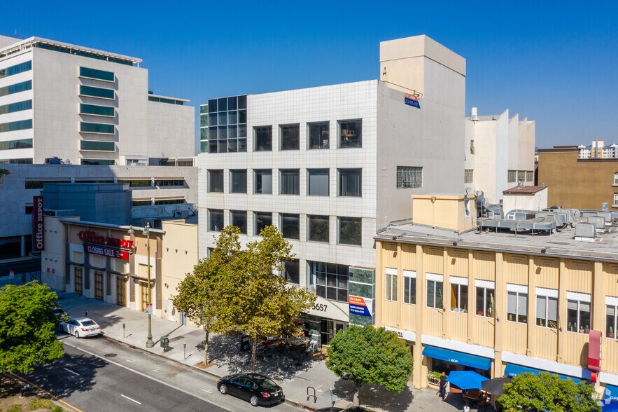 More Photos Of 5657 Wilshire Blvd, Los Angeles Office For Lease