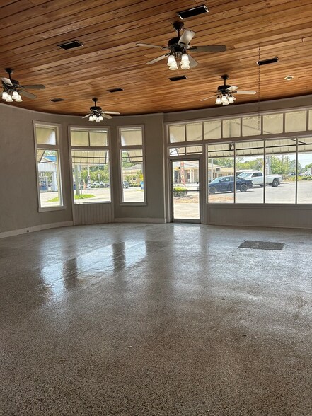 More Photos Of 206 South St, Nashville Freestanding For Sale