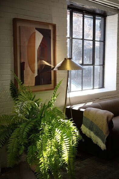 More Photos Of 655 Highland Ave NE, Atlanta Freestanding For Lease