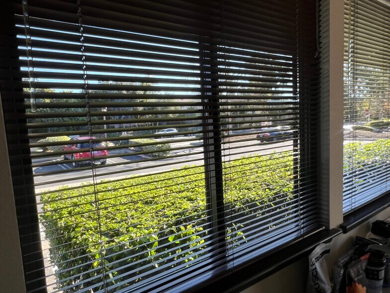 More Photos Of 141 Duesenberg Dr, Thousand Oaks Medical For Sale